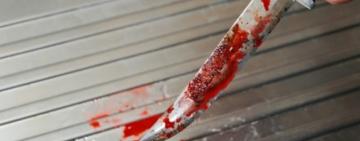 В Одессе разгуливает мужчина с окровавленным ножом и отрезанной головой в руках (18+)